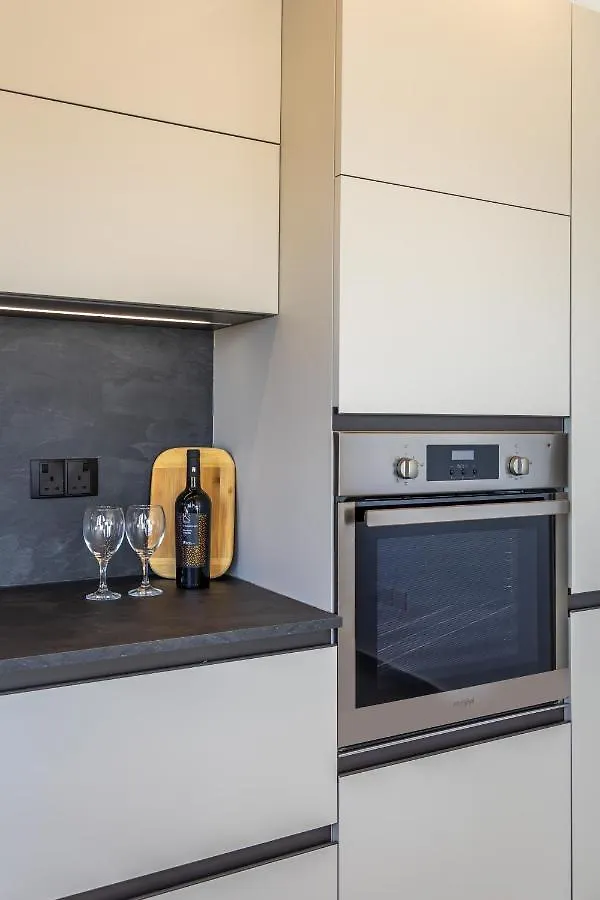Heated Luxury Poolside Retreat In St Julian S Apartment Pembroke 0*,