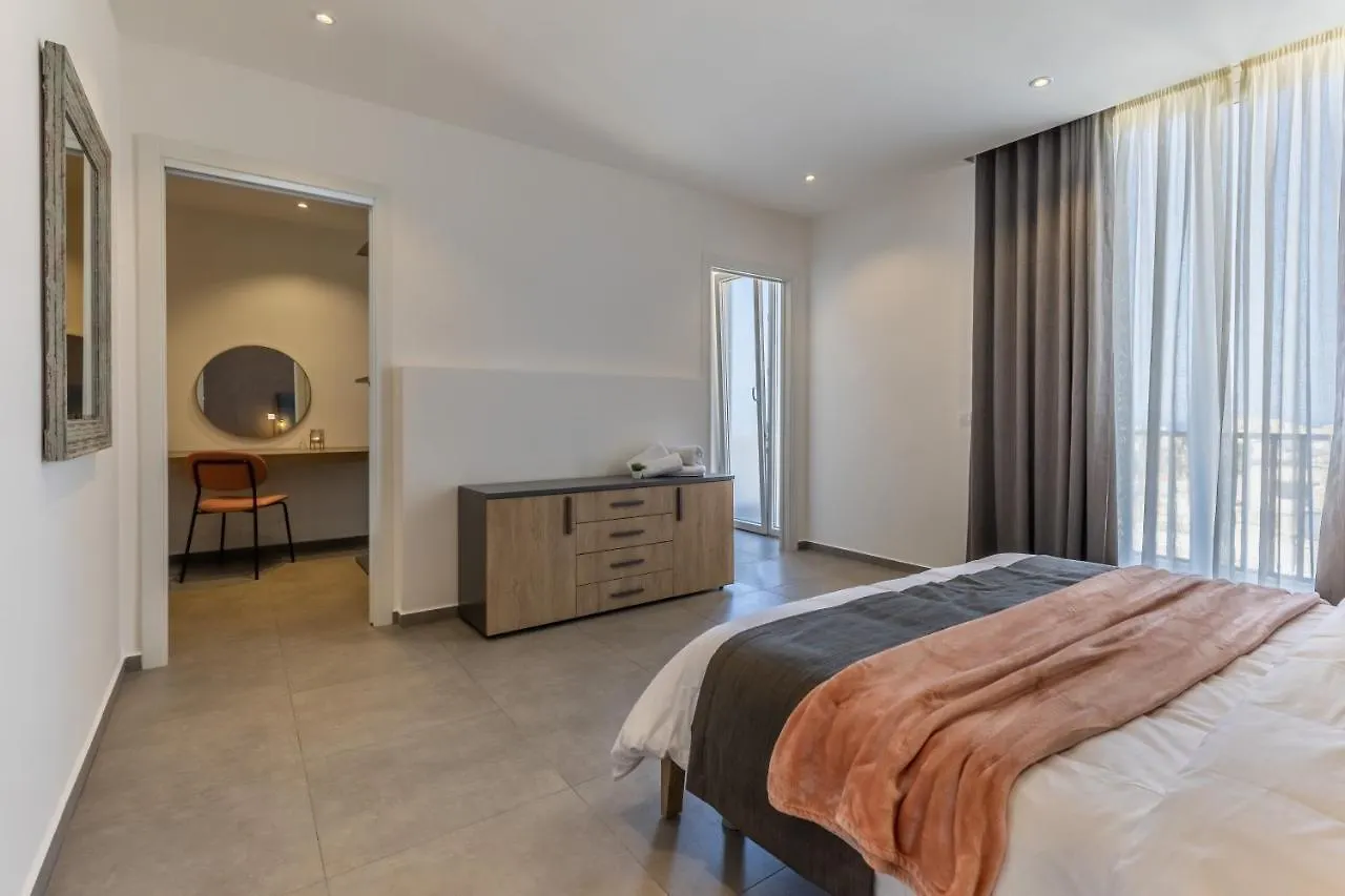 Heated Luxury Poolside Retreat In St Julian S Apartment Pembroke